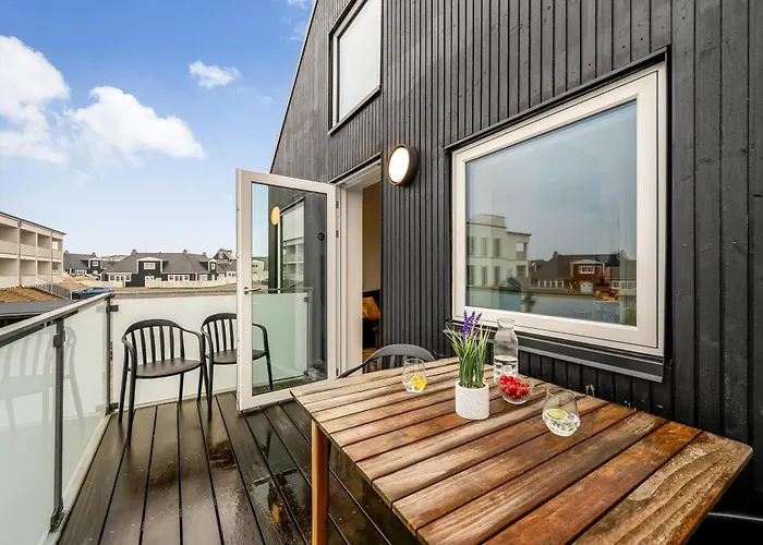 Lovely With A Large Balcony Facing The Dunes - 1020